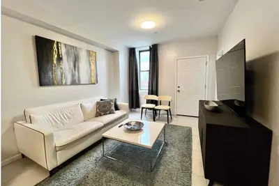 Image de Amazing 2Bd Apt with Prime Location! Steps from the Convention center