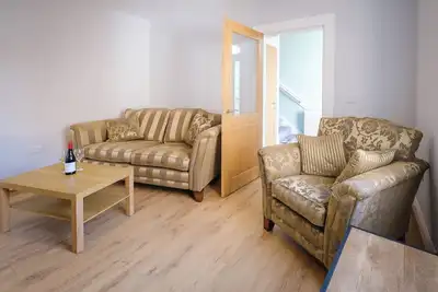 Image de Gorgeous, fully refurbished centrally located cosy cottage