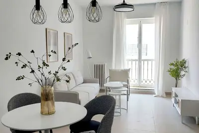 Image de Loira Alfonso: Bright apartment on a main street