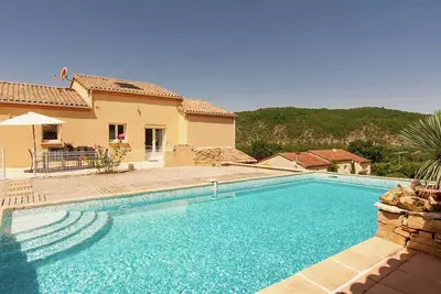 Image de Belle villa avec piscine et vue imprenable