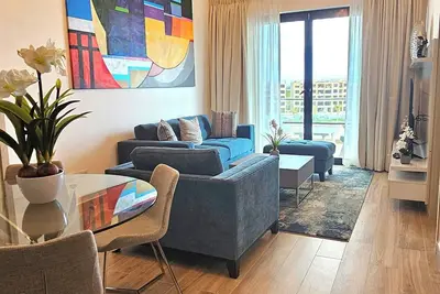 Image de Spacieux appartement de 2 chambres et 2 salles de bains