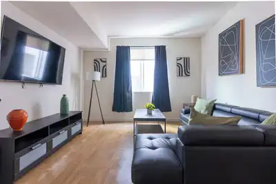 Image de Lovely and Modern Apartment