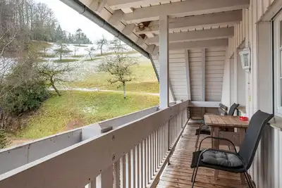 Image de Appartement 'Hofblick' avec vue sur les montagnes, piscine et jardin partagés