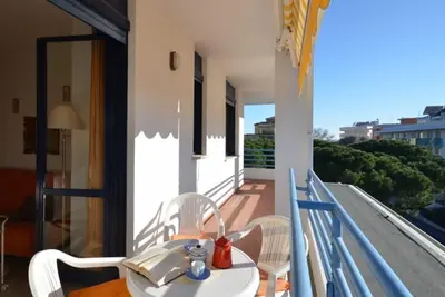 Image de Appartement en centre-ville avec balcon