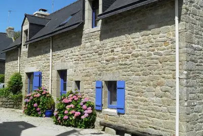 Image de Maison en pierres Ă 350 m des plages
