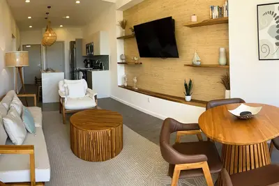 Image de Sunset Family Package / Units 304 & 305