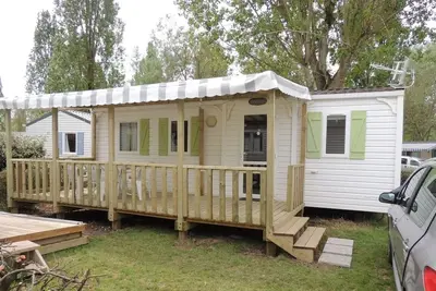 Image de Homerez - Bungalow accueillant à Angles avec piscine partagée