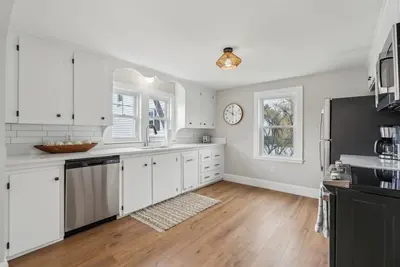 Image de The Coastal Nest – Charming Maine Retreat Near Pine Point Beach