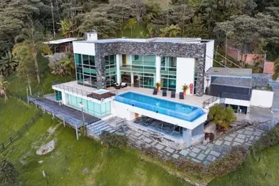 Image de Luxury mansion in Las Palmas, Medellin!