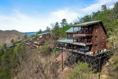 Image de Mountainside Stay for 12 w/Hot Tub & Mtn Views