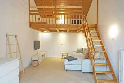 Image de OberstĂĽble \nGreat maisonette apartment with gallery