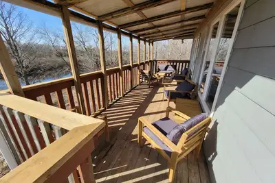 Image de Prince Edward County Pond-Side Getaway! Family-friendly private oasis!