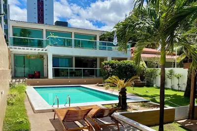 Image de Beautiful 500m2 Beachfront House in Olinda with Swimming Pool and Air Conditioning in the Bedrooms