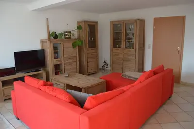 Image de Vacation apartment with direct lake access and large property with its own jetty