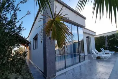 Image de Villa Ibtissem - Élégance et Confort pour 6 Personnes | Piscine & Jardin Privé