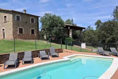 Image de Beautiful Holiday Villa with Pool near Banyoles & Girona. 9 Bedrooms.
