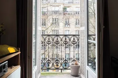 Image de Joli T2 pour 3 proche du parc des Buttes-Chaumont