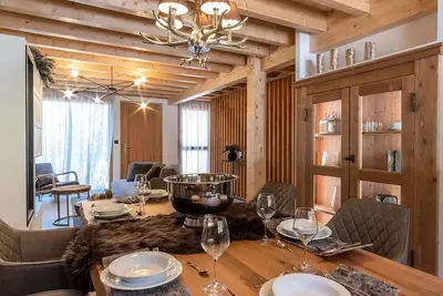 Image de Chalet Prestige 8/10 P. Proche Pistes-Tout inclus
