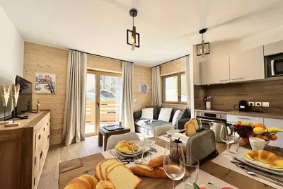 Image de T3 Residence Neuve, Centre Vars, 150m Des Pistes