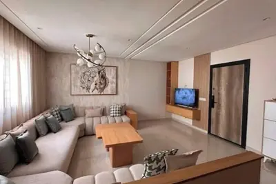 Image de Duplex luxueux au centre ville avec piscine