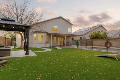 Image de Glendale Gem with Family Fun, Pool, and Games!