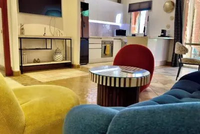 Luxurious palm grove apartment