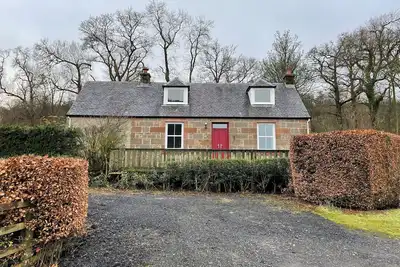 Foresters Cottage - an ideal getaway in the  Scottish countryside by Loch Lomond