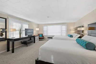 Image de Partial Ocean View Studio | 2 Doubles + Kitchenette (107)