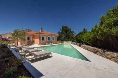 Image de Spacious Villa with swimming pool