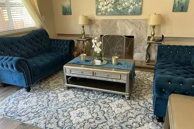 Image de Anaheim Entire private home 3 bedrooms 2 full bathrooms garage large driveway