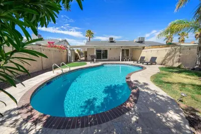 Image de 3br Pool House w/ Bbq Near Chinatown Vegas