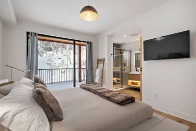 Image de Ostrya 202 - Luxury Ski-in/Ski-Out, Steps from Slopes!