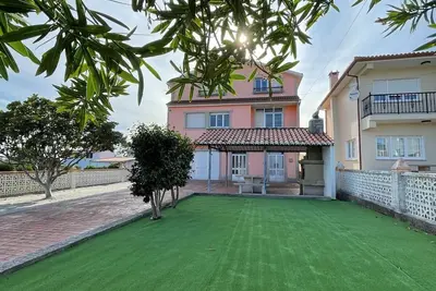 Image de House in the middle of Carnota Beach, considered one of the best in Europe.