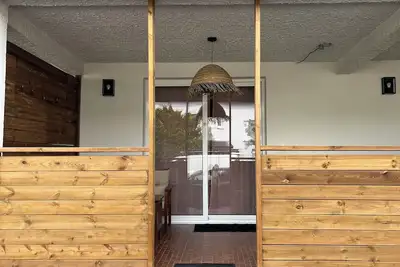 Image de Appartement neuf et moderne avec terrasse couverte