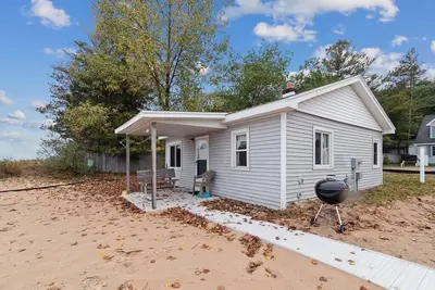 Image de Beachside Cottages for Groups- Sleeps up to 40!