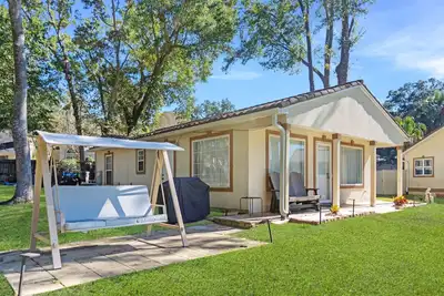 Image de The Lake House | 2 Bed, 2 Bath