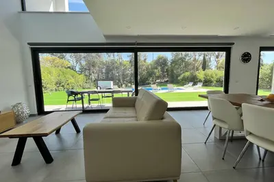 Image de Villa 'Elodie Piscine Privé, Parking' avec vue sur la montagne, Wi-Fi et climatisation