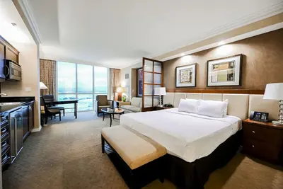 Image de Svs: Strip View Studio | Penthouse Floor | Pool & Gym | Signature at Mgm