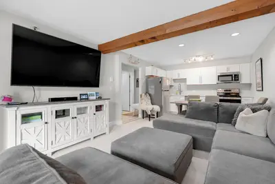 Image de White Cap A-317 Sunday River Ski in Ski out Condo
