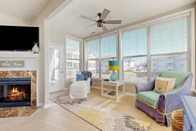 Image de Cozy Conch Shell - 3b, 2ba - Sleeps 7 *Pet Friendly*