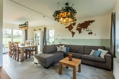 Image de Cozy 3-bedroom house in the wooded area of Bièvre