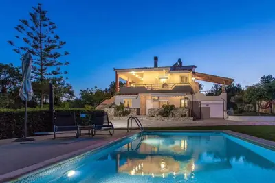 Villa Apella - Private eco and heated pool