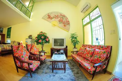 Image de Rose' home - truly Hanoian home in Old Qualter