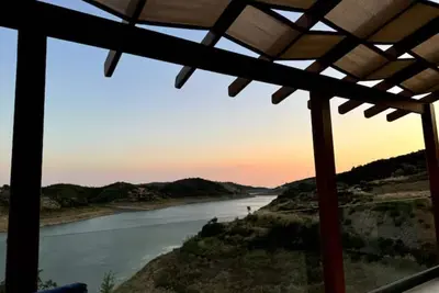 Image de Meria Life Stone House with Lake View in the Nature