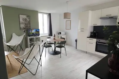 Appartement vue mer à 200 m plage et restaurants