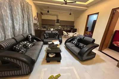 Image de Luxurious, Cozy 2-bedroom apartment in peaceful Dehradun with WiFi, Ac