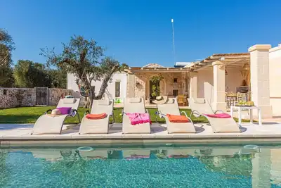 Image de Bel appartement avec piscine privée, Wifi, climatisation, Tv et véranda, près de Ostuni