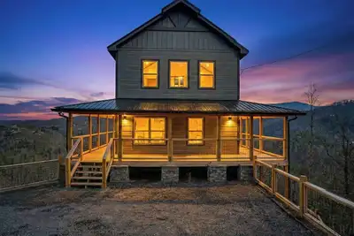 Image de Luxurious Cabin with Stunning Mountain Views and Amenities!