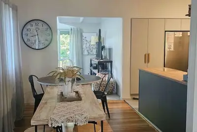 Image de Gorgeous Coastal Retreat