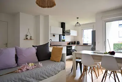 Image de Appartement Spacieux et Moderne à 10 minutes du port de Vannes